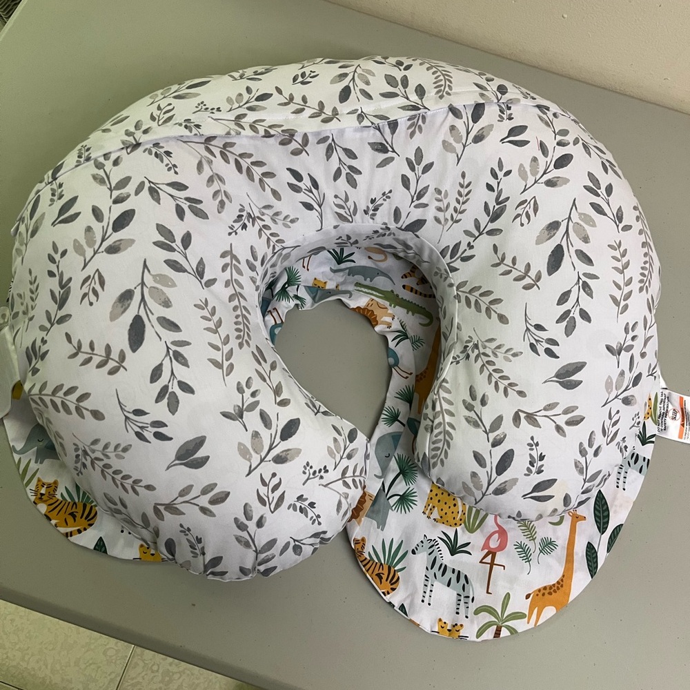 Boppy Nursing Pillow with extra cover